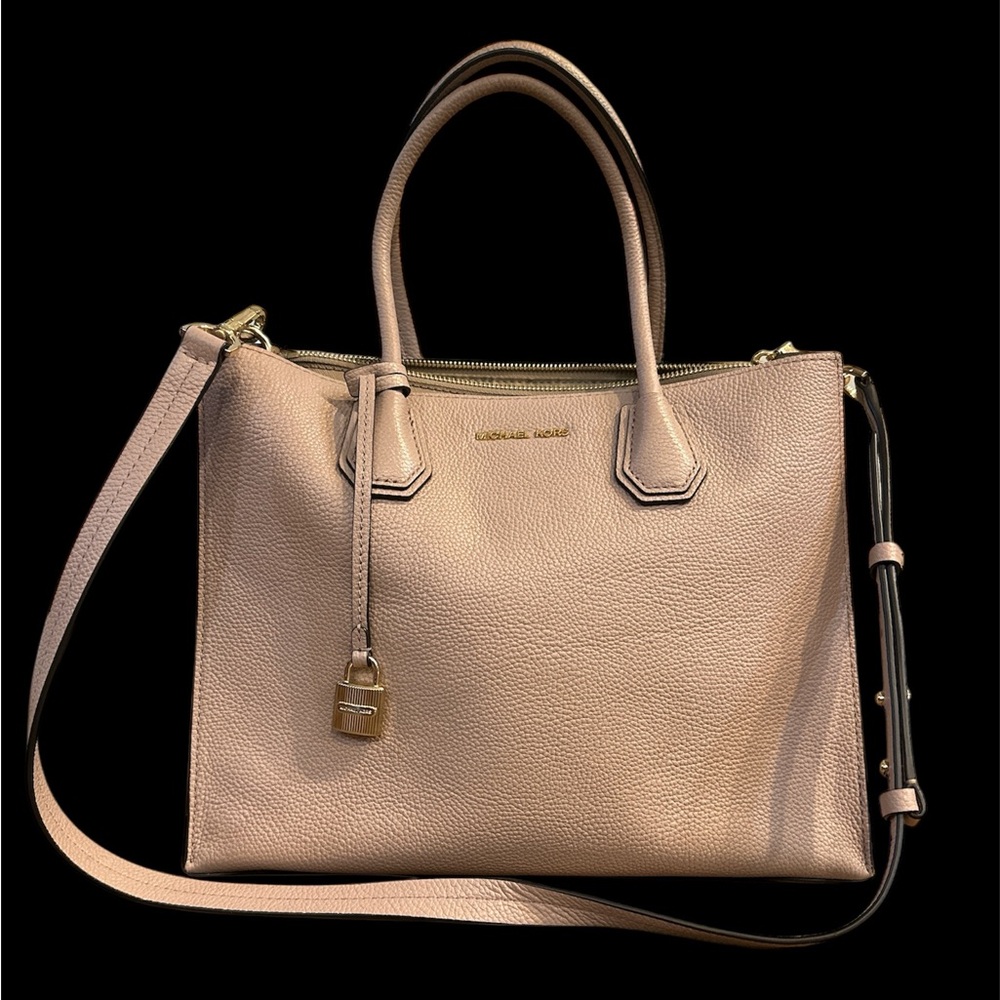ichael Kors Large Convertible Handbag /Dusty Rose